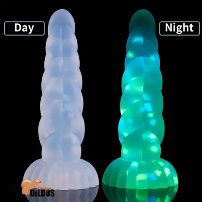 5.43in 8.86in Big Lifelike Jelly Glowing Dildo With Sucker Sex Toy Advancers